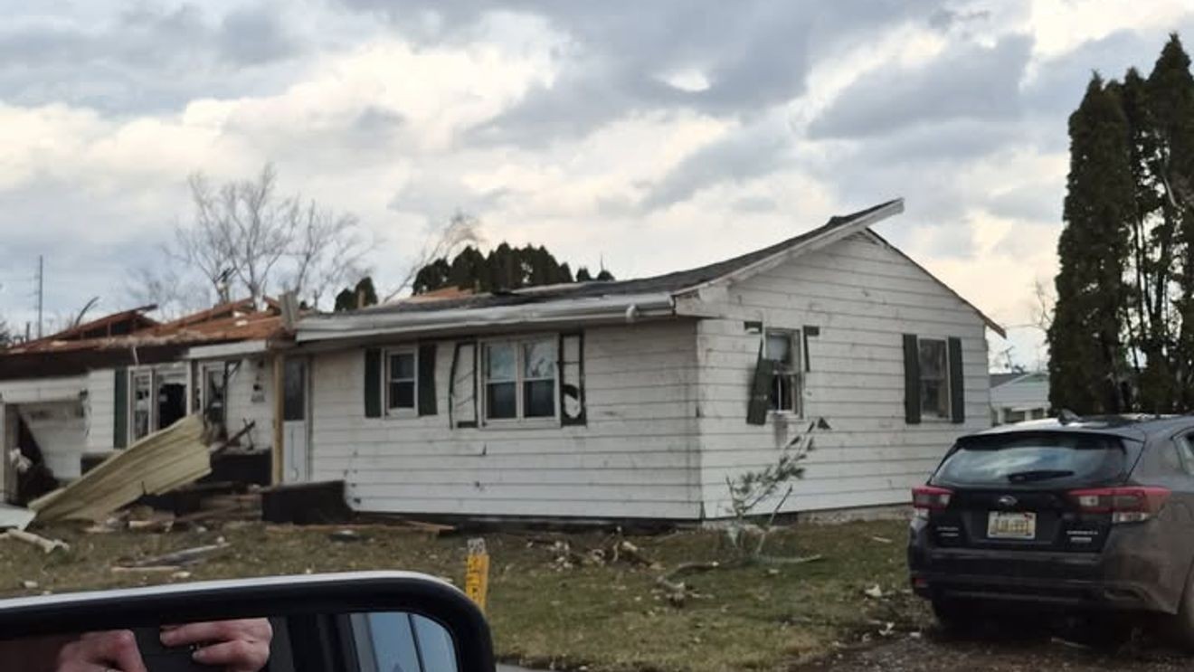 Michigan Tornadoes Today: EF-1 & EF-0 Hit Wayne, Ingham & More
